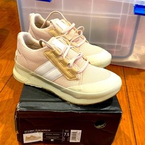 Sorel Out N About III Low Sneaker